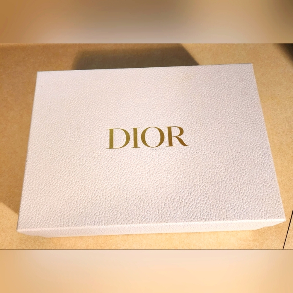 DIOR Box 12" x 9"